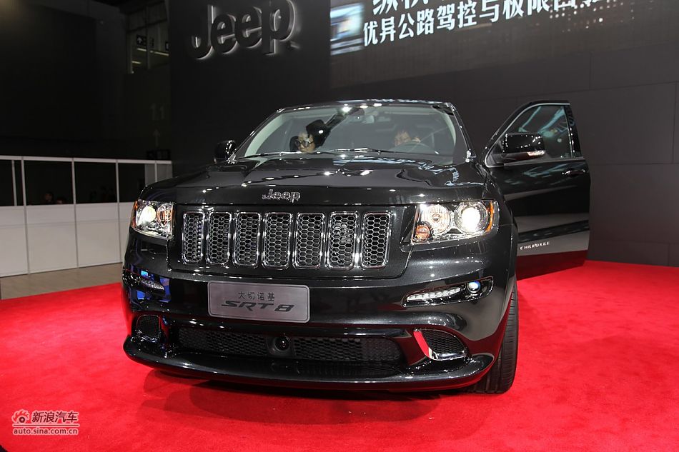 JEEPŵSRT8